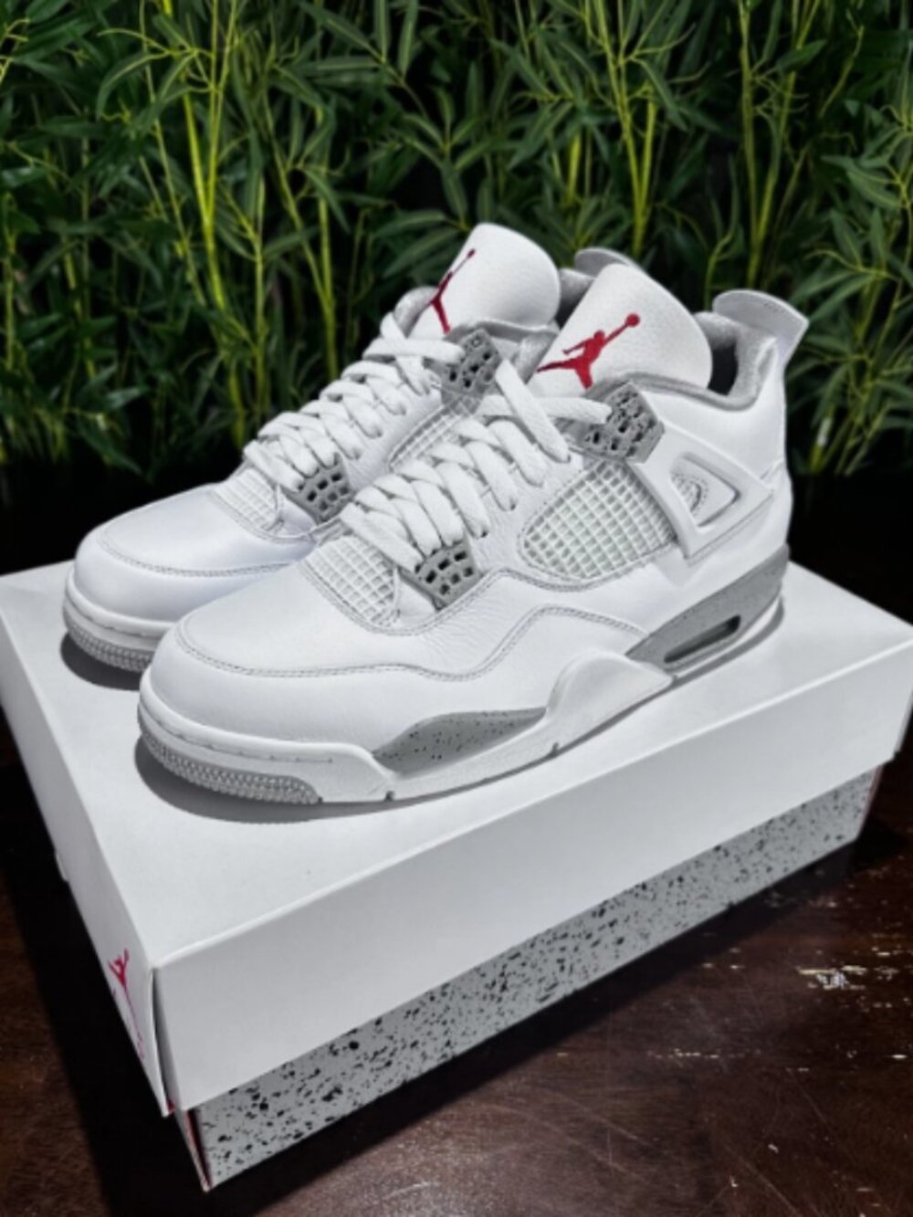 Nike Air Jordan 4 Retro [White Oreo]
